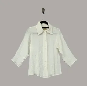 Country Shirt in White Textured Silk