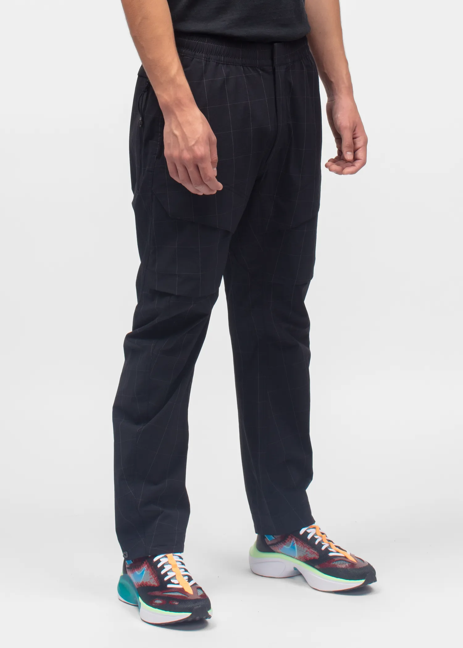 NIKE: TECH PANT [BLACK]