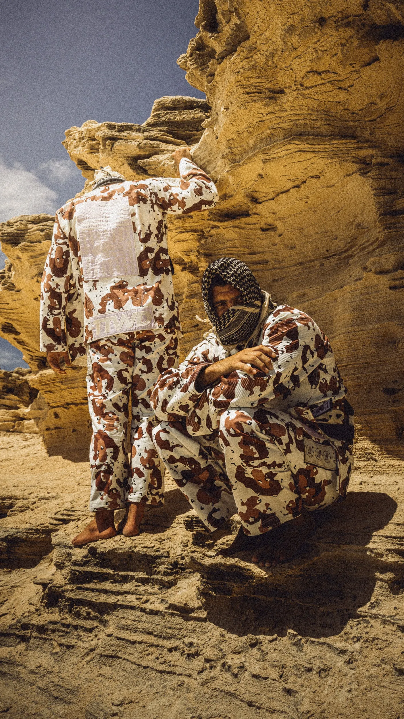 The Official Issue Business Suit V34 - Desert Combat