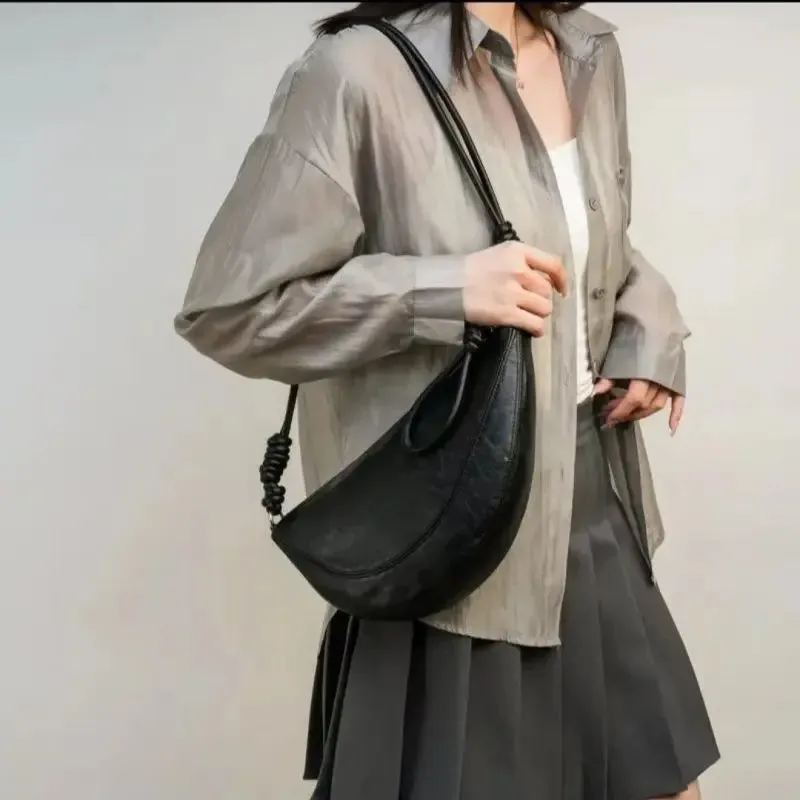 UAKISS  -  Fashion Versatile New Niche Underarm Shoulder Crossbody Bags Fashion Women's Horn Bag
